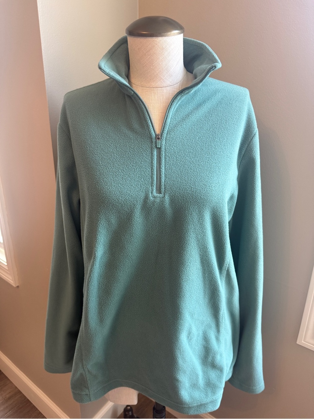 Lands End Women’s Green Quarter-Zip Fleece Pullover - Picture 2 of 9